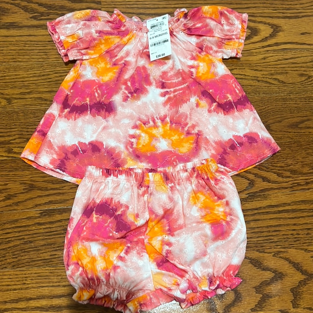 NWT baby girl 2 piece tye dye outfit 6-9 months